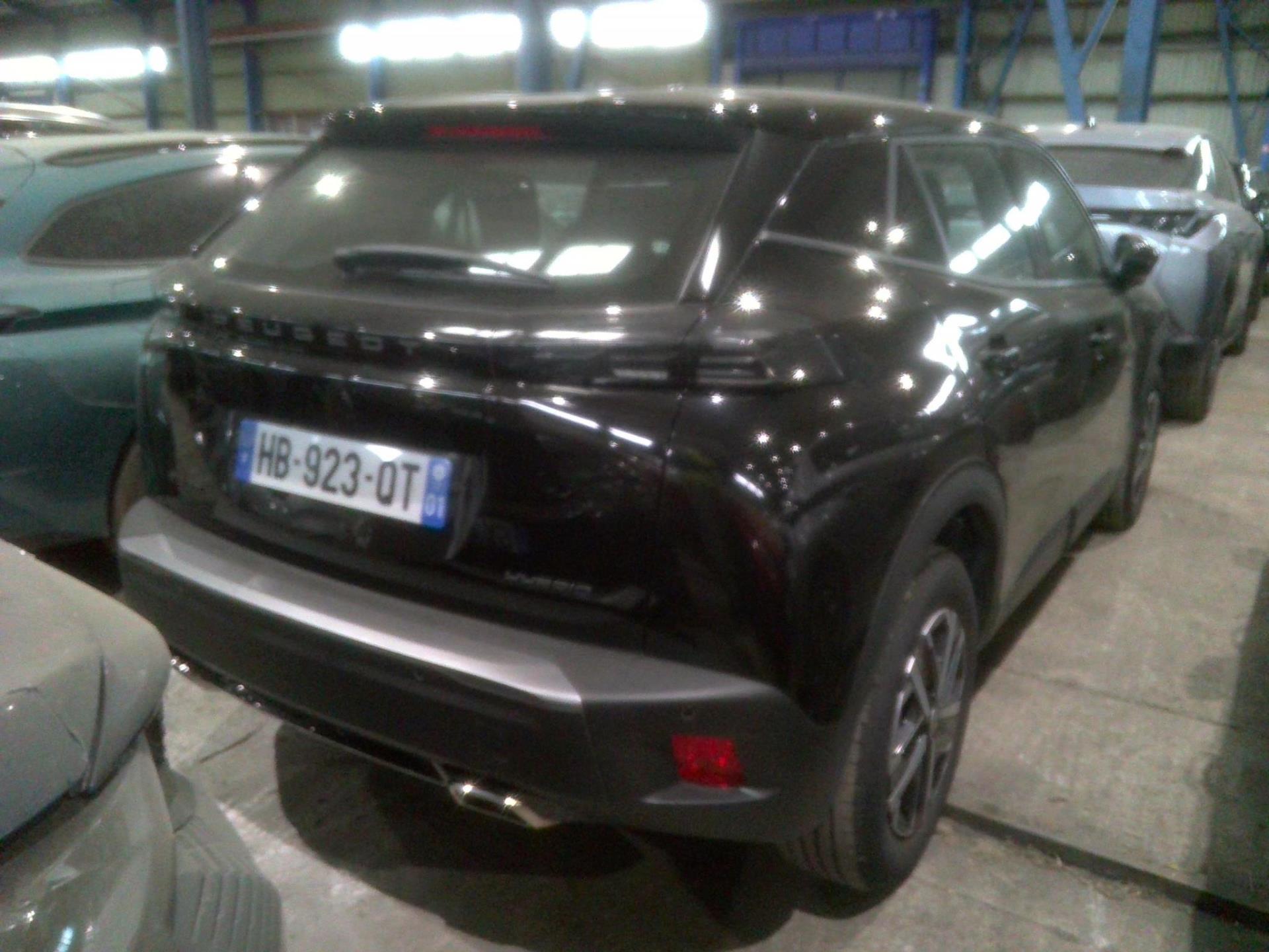 Peugeot 2008 Hybrid 136 e-DCS6 Style 2025