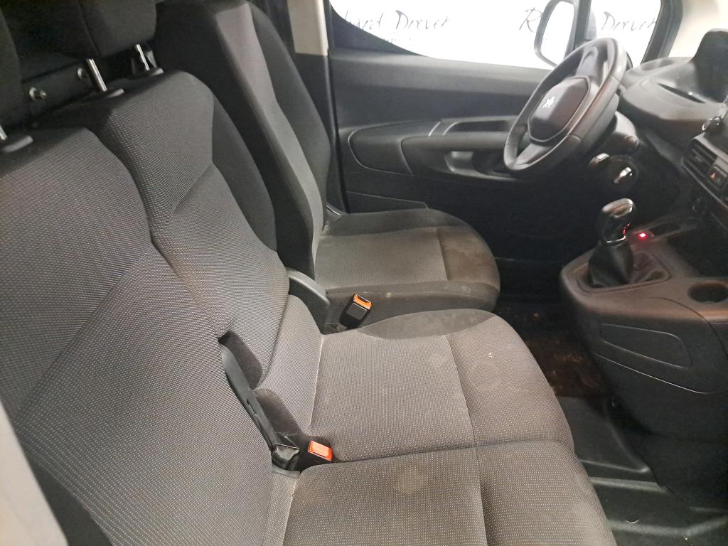 Peugeot PARTNER FOURGON STANDARD 650 KG BLUEHDI 100 S&S BVM5 PREMIUM 2020