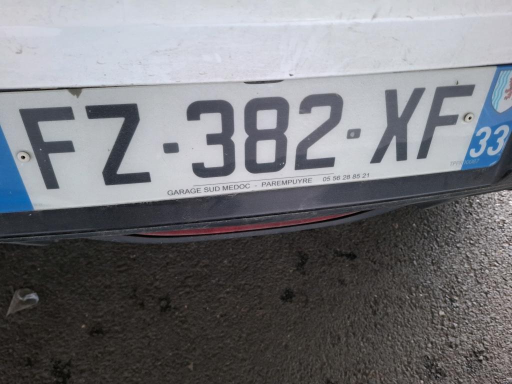 Peugeot 208 BlueHDi 100 S&S BVM6 Allure Business 2021