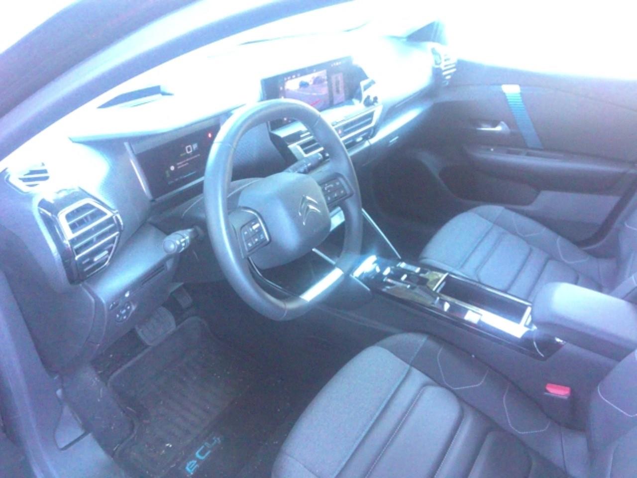 Foto Citroën ë-C4 3