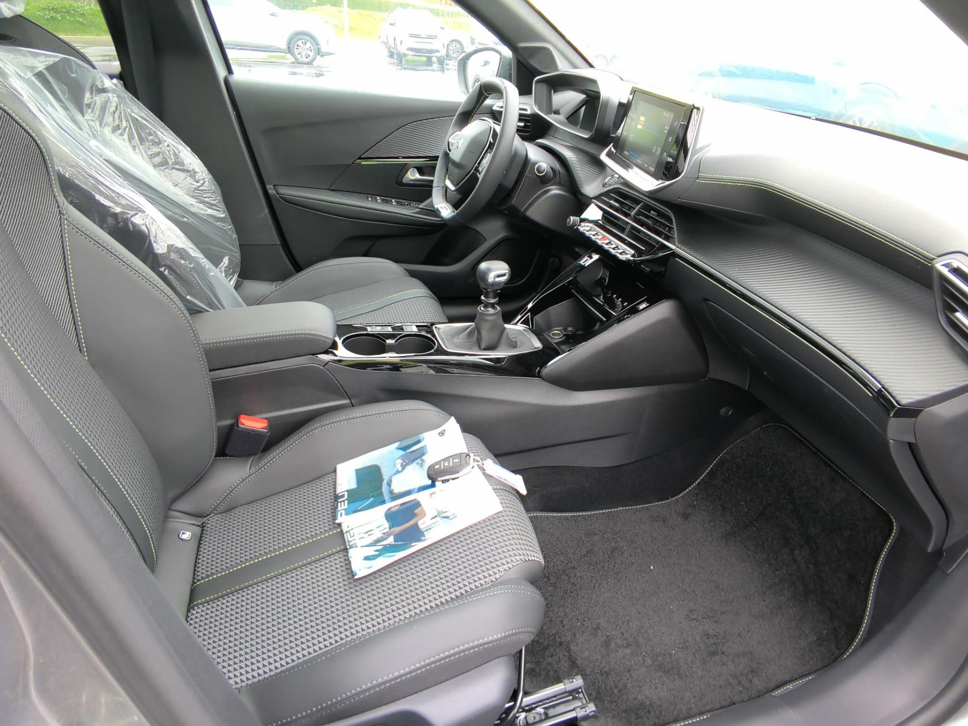 Peugeot 208 BlueHDi 100 S&S BVM6 GT 2023