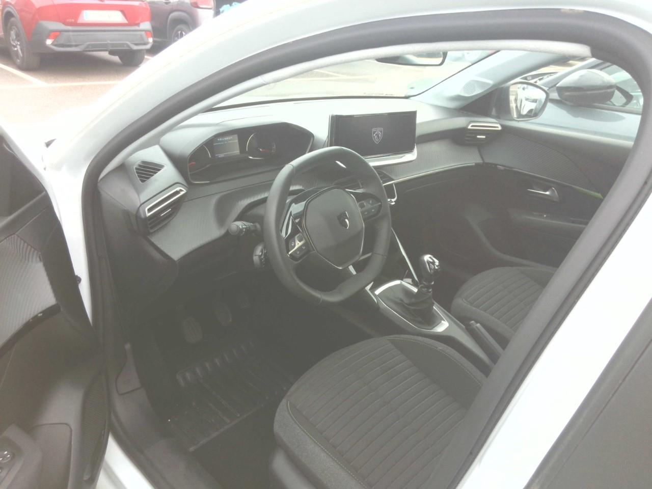 Foto Peugeot 208 3