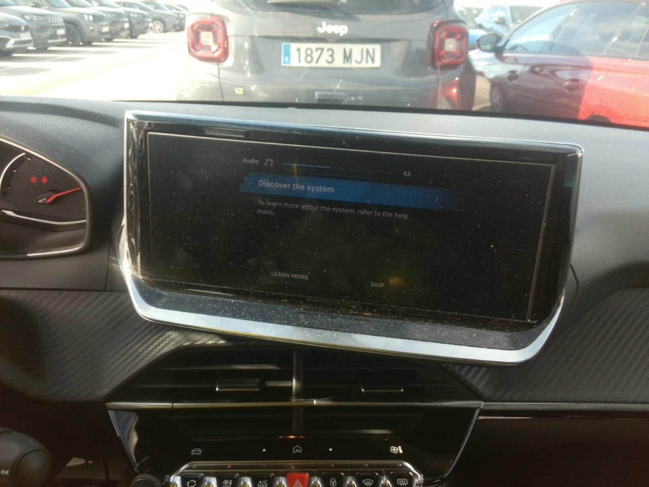 Foto Peugeot 208 10