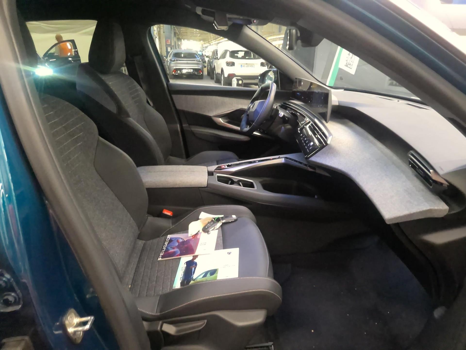 Peugeot 3008 Electrique 210 ch 73 kWh Allure 2025