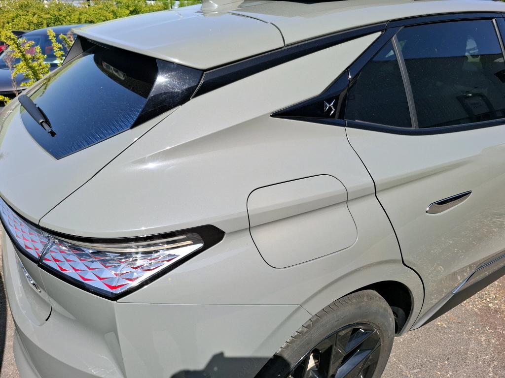 DS DS 4 BlueHDi 130 EAT8 Performance Line+ 2022
