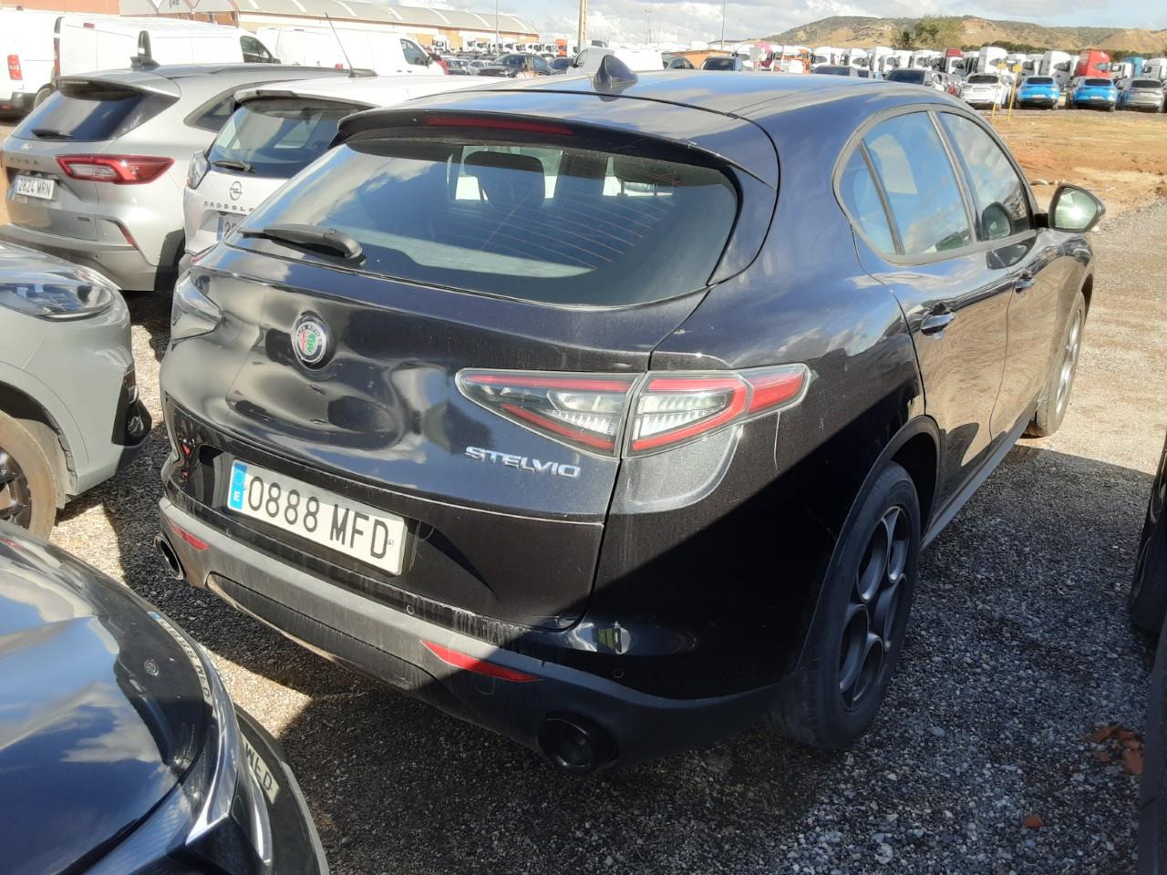 Foto Alfa Romeo Stelvio 4