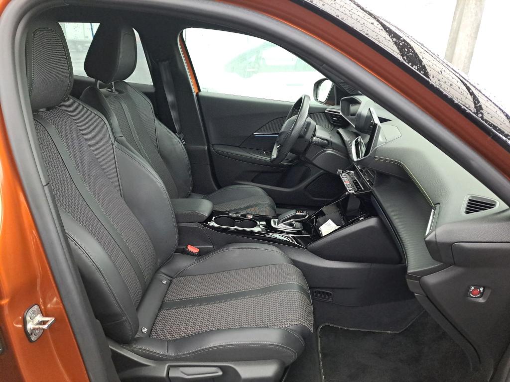 Peugeot 2008 Electrique 136 ch GT 2021