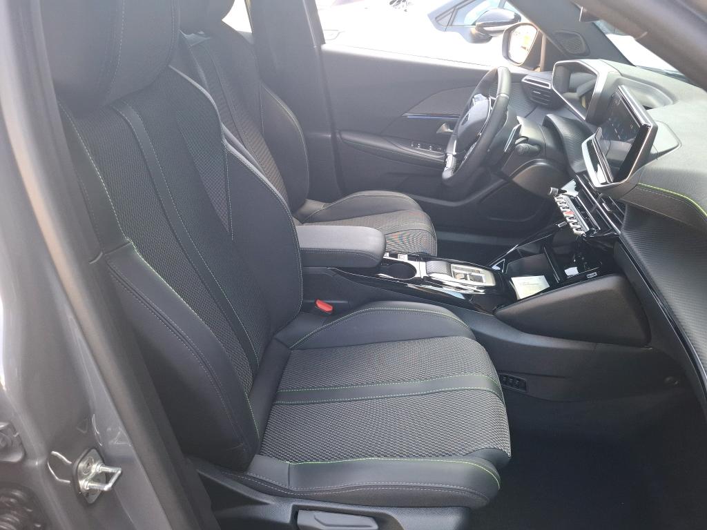 Peugeot 2008 Hybrid 145 ch e-DCS6 GT 2025