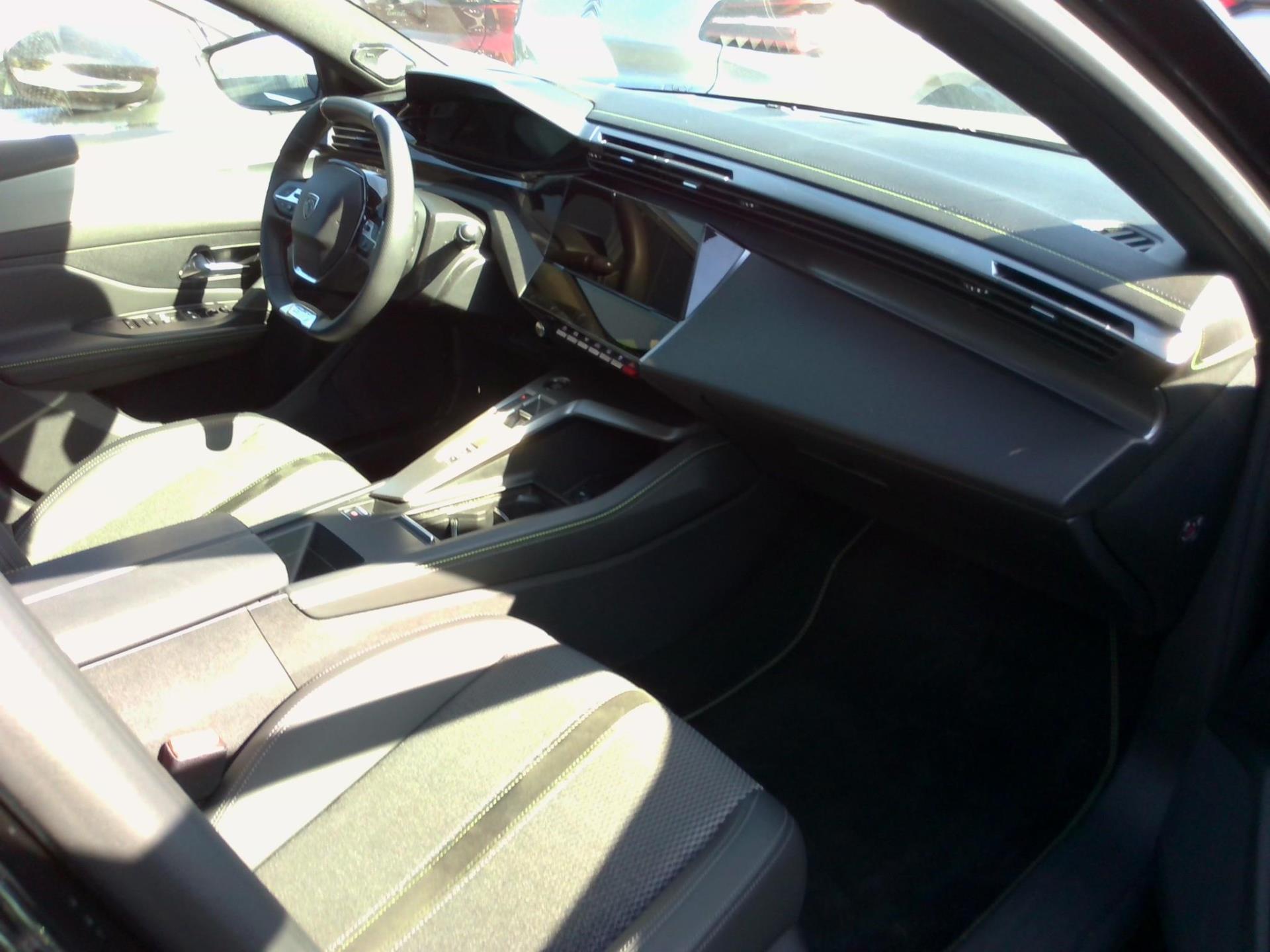 Peugeot 308 SW PHEV 225 e-EAT8 GT 2024