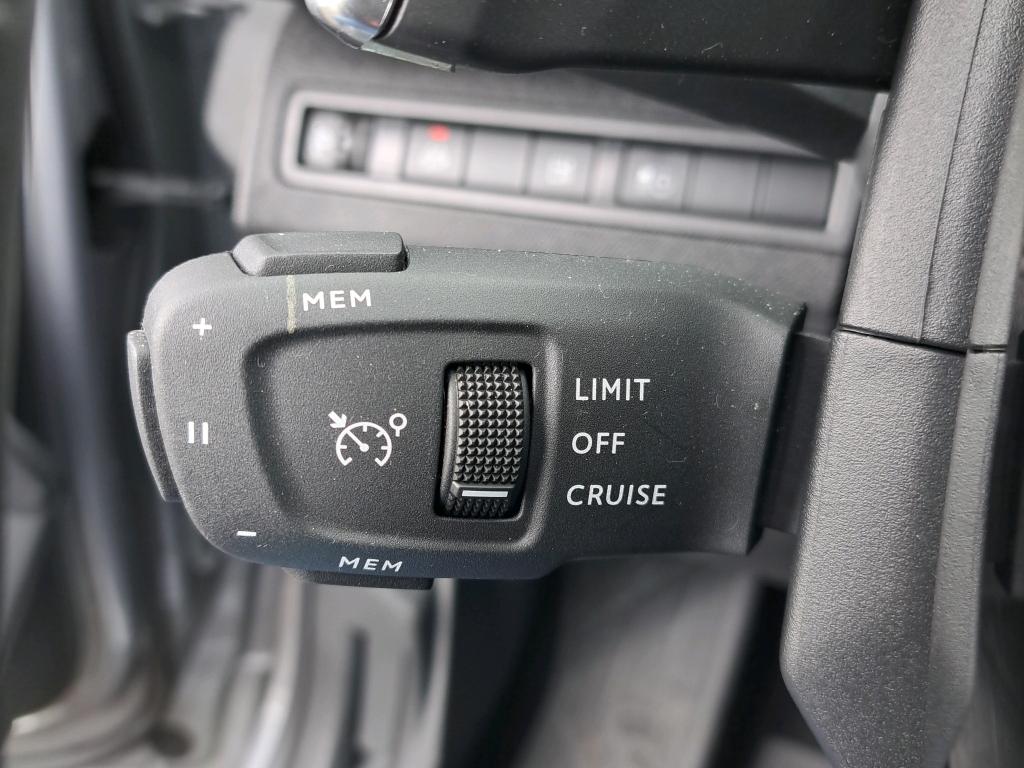 Peugeot 3008 Hybrid 225 e-EAT8 Active Pack 2022