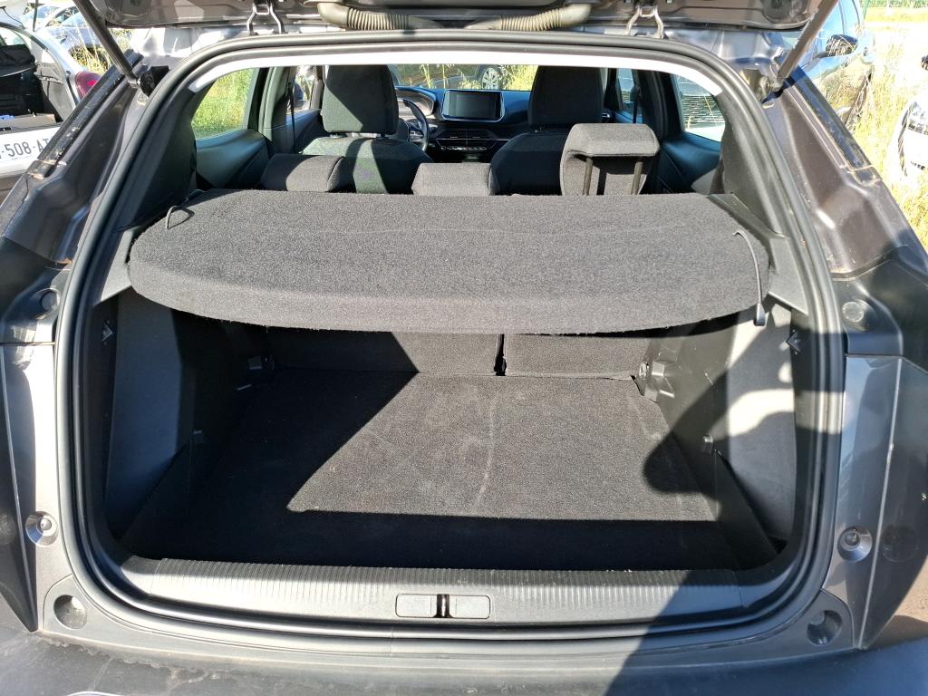 Peugeot 2008 BlueHDi 130 S&S EAT8 Active Business 2021