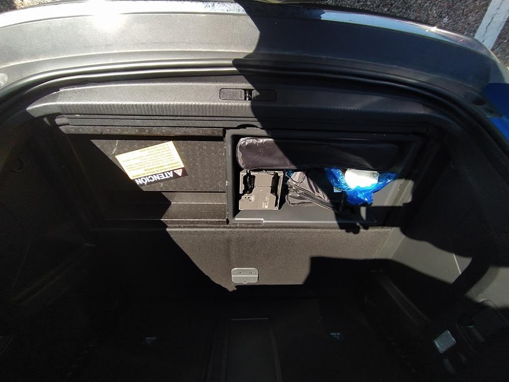Foto Peugeot 3008 Hybrid 12