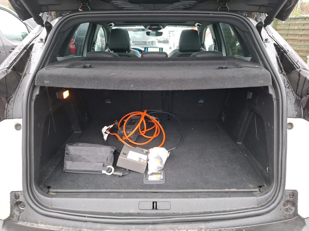 Peugeot 3008 Hybrid4 300 e-EAT8 GT Pack 2021