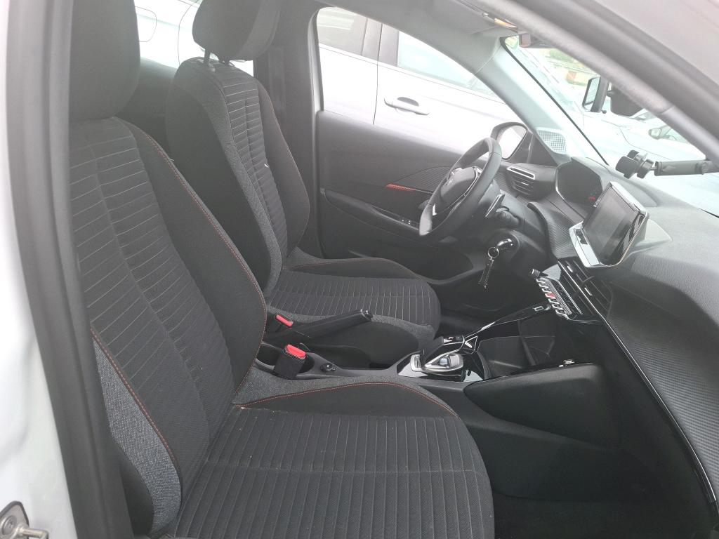 Peugeot 208 PureTech 100 S&S EAT8 Active Business 2021
