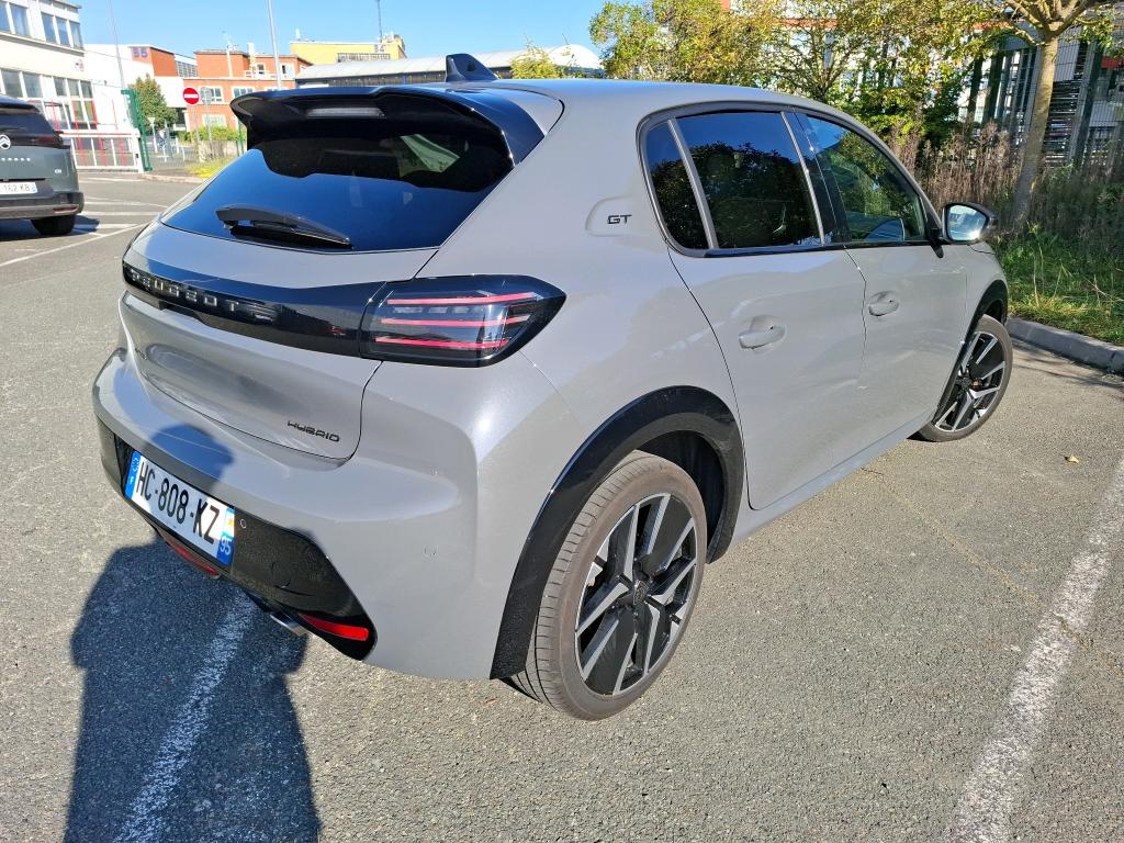 Peugeot 208 Hybrid 100 e-DCS6 GT 2025