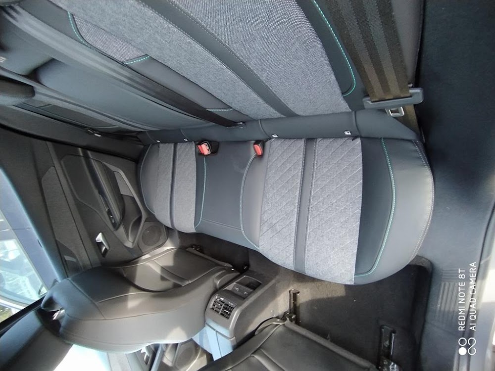 Foto Peugeot 408 9
