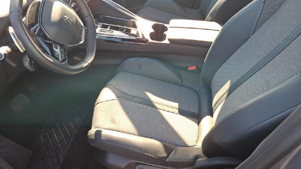 Foto Peugeot 3008 Hybrid 13