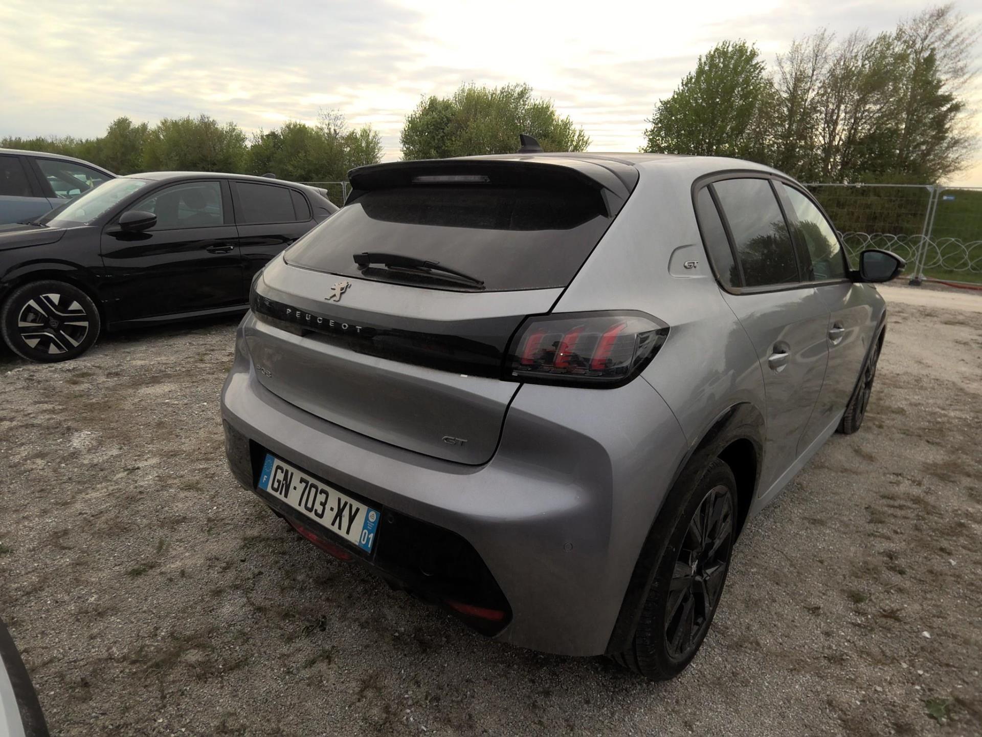 Peugeot 208 BlueHDi 100 S&S BVM6 GT 2023