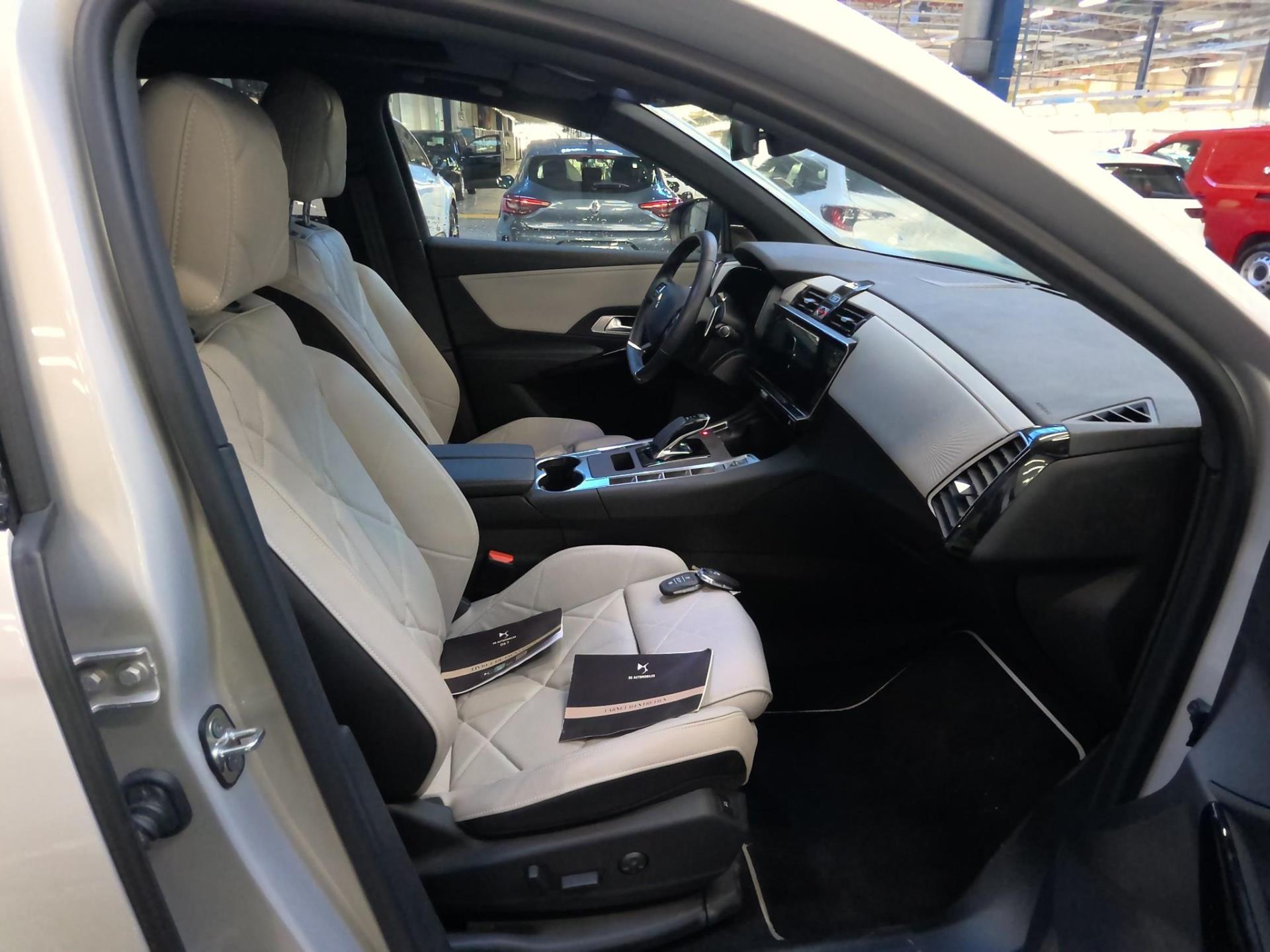 DS DS 7 Hybride Rechargeable E-Tense 225 EAT8 Esprit de Voyage 2024