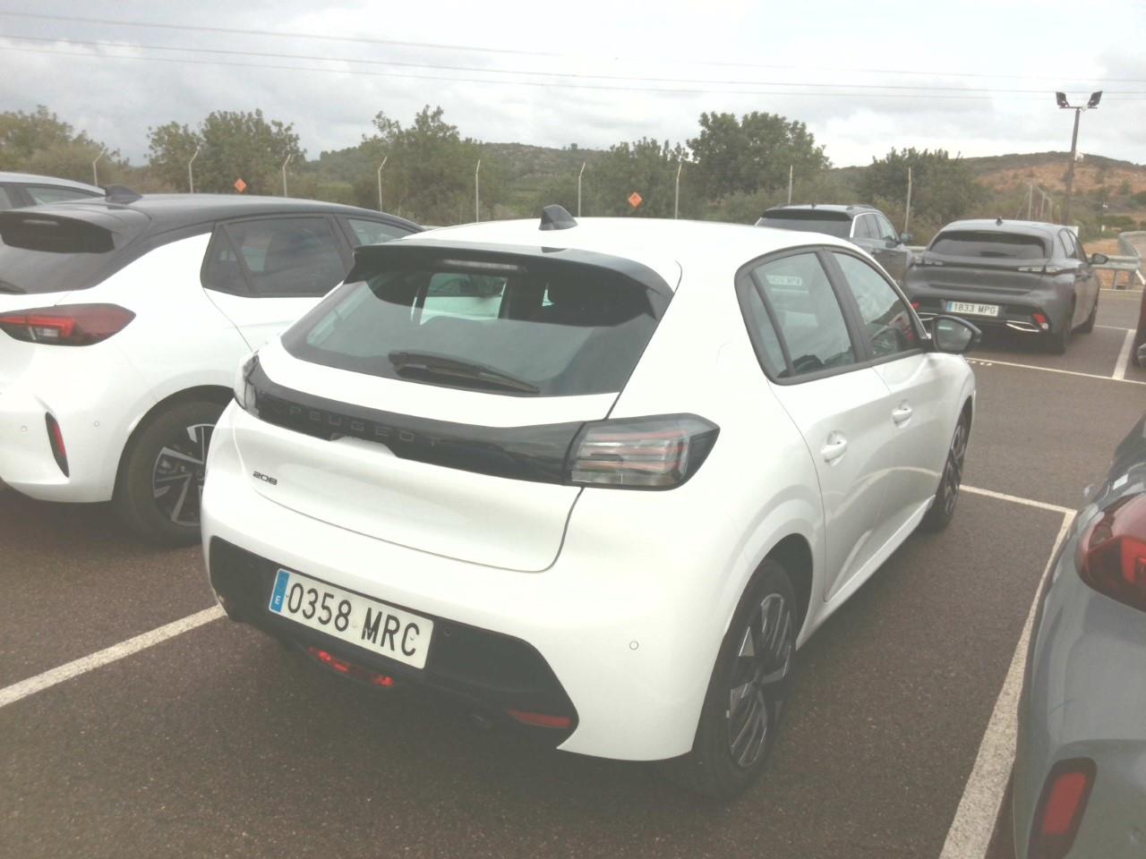 Foto Peugeot 208 4