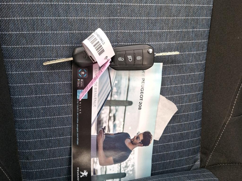 Peugeot 208 BLUEHDI 100 S&S BVM6 PREMIUM 2022