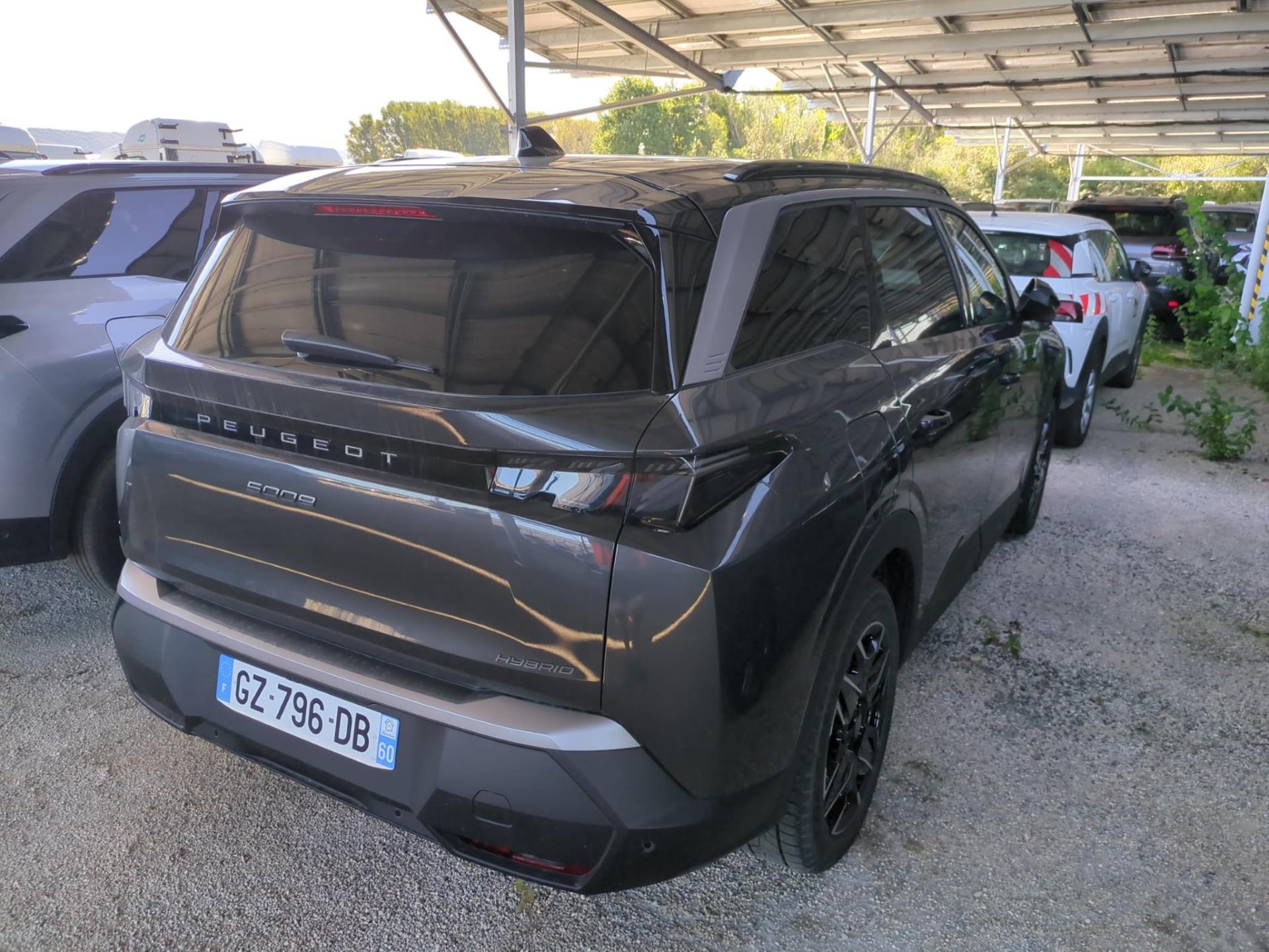 Peugeot 5008 Hybrid 136 e-DCS6 GT 2024