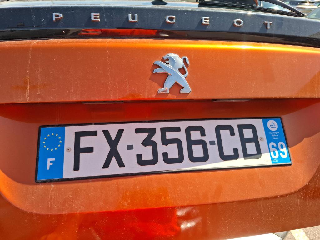 Peugeot 2008 BlueHDi 110 S&S BVM6 Active Business 2021