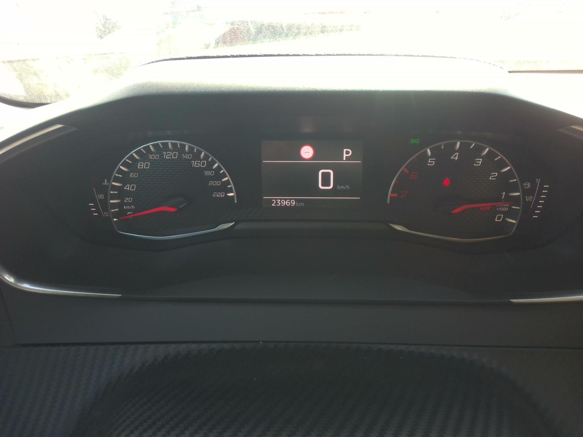 Peugeot 208 PureTech 100 S&S EAT8 Style 2022
