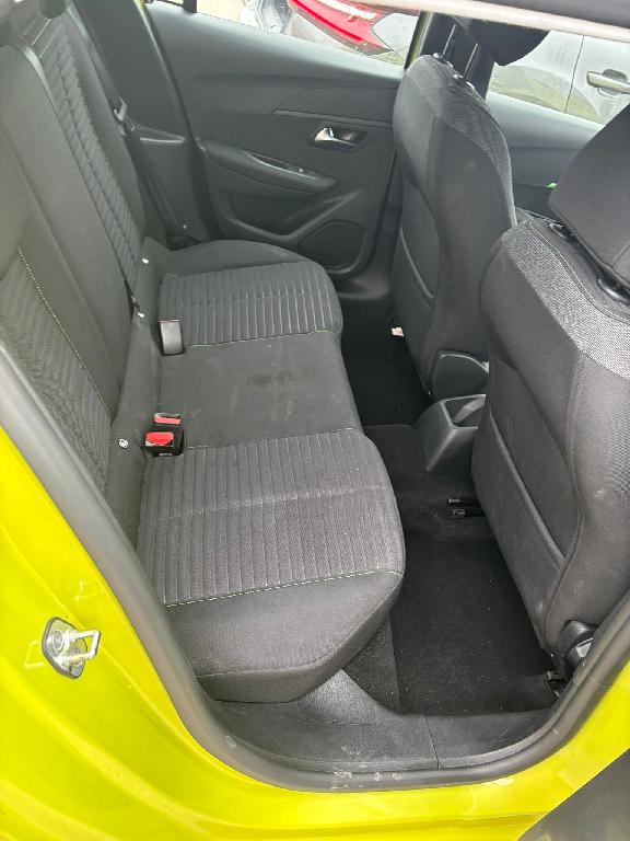 Foto Peugeot 208 14