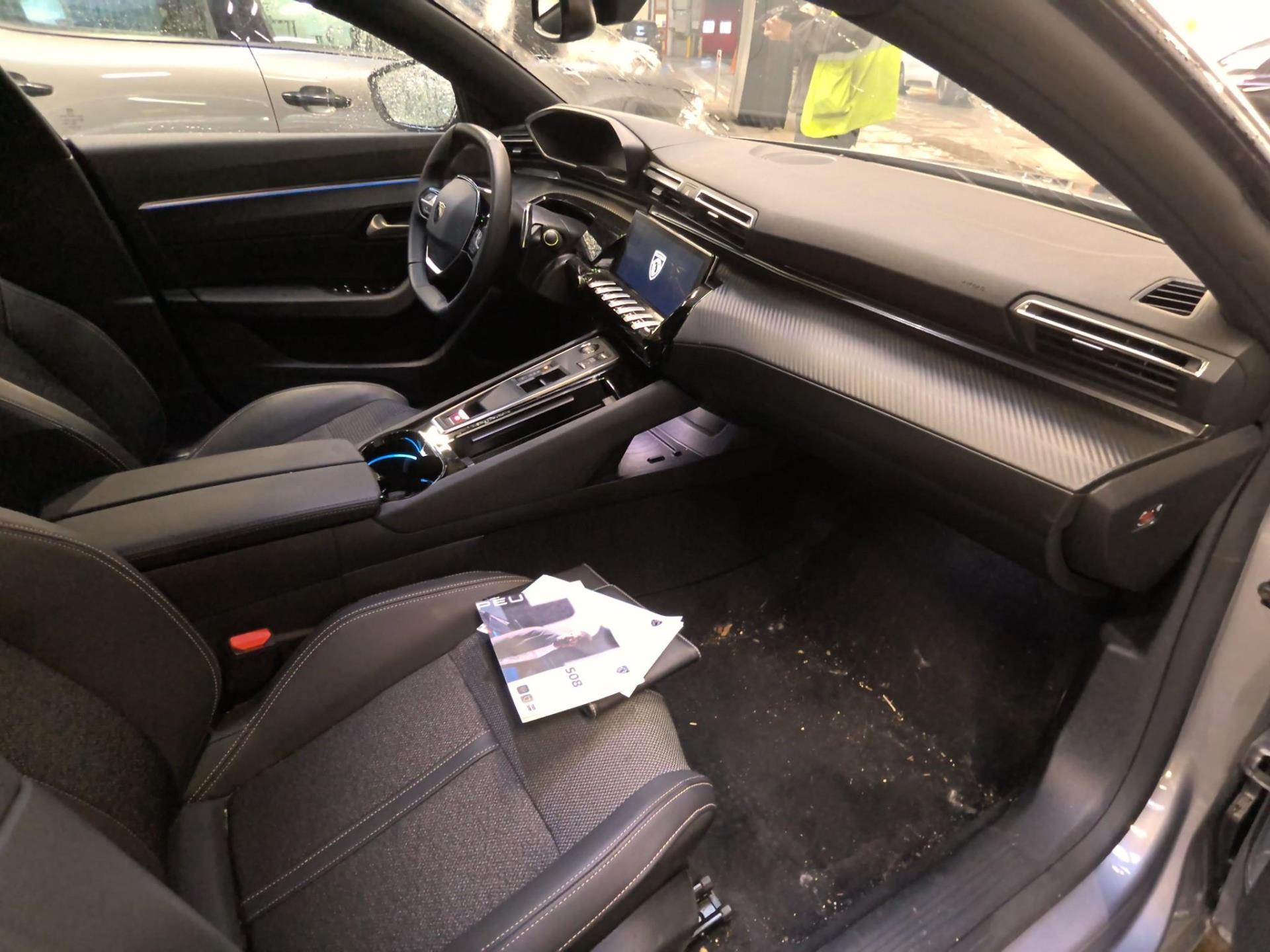 Peugeot 508 SW Hybrid 180 e-EAT8 Allure 2025