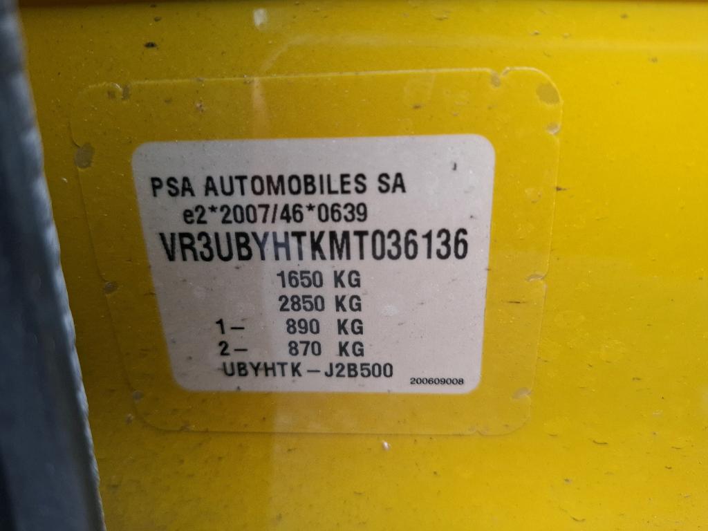 Peugeot 208 BlueHDi 100 S&S BVM6 Active Business 2021