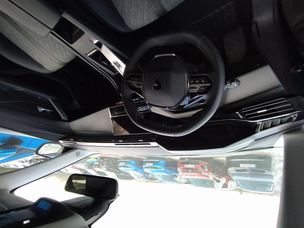 Foto Peugeot 408 14