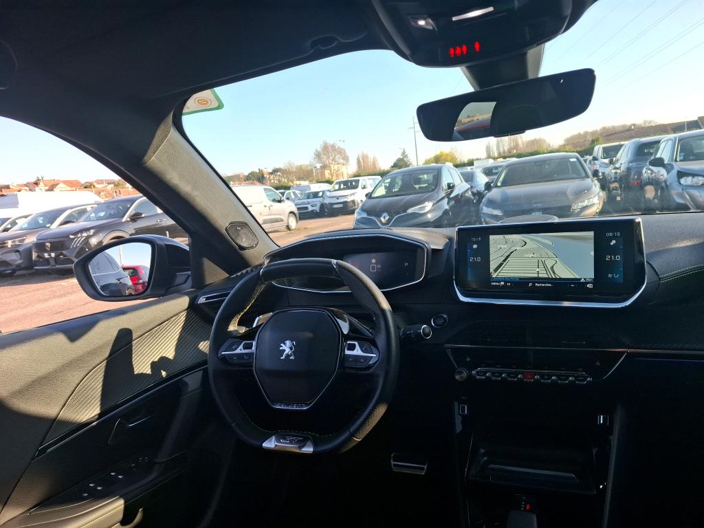 Peugeot 2008 PureTech 130 S&S EAT8 GT Pack 2021