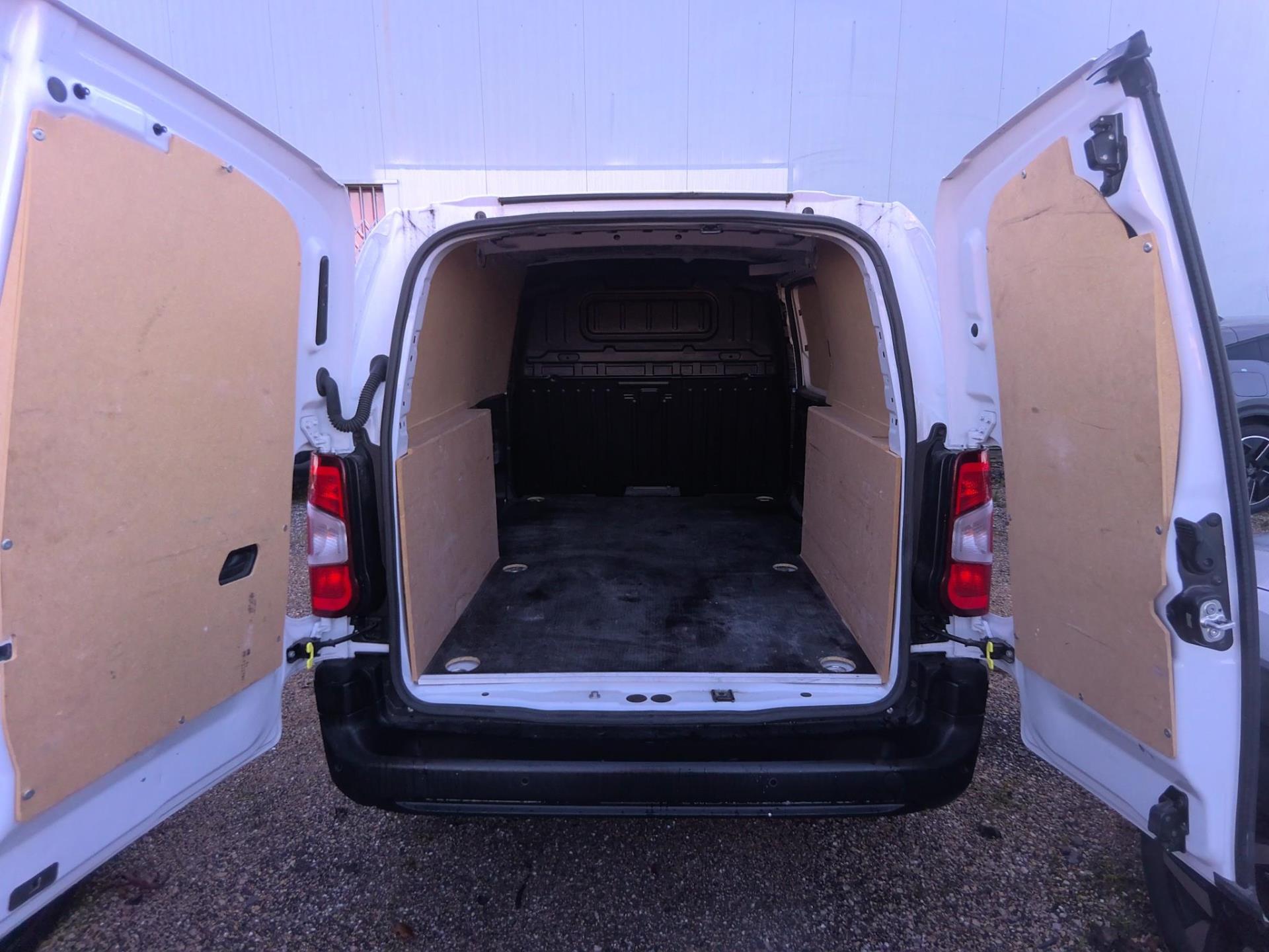 Citroen BERLINGO VAN TAILLE XL 950KG BLUEHDI 100 S&S BVM6  2023