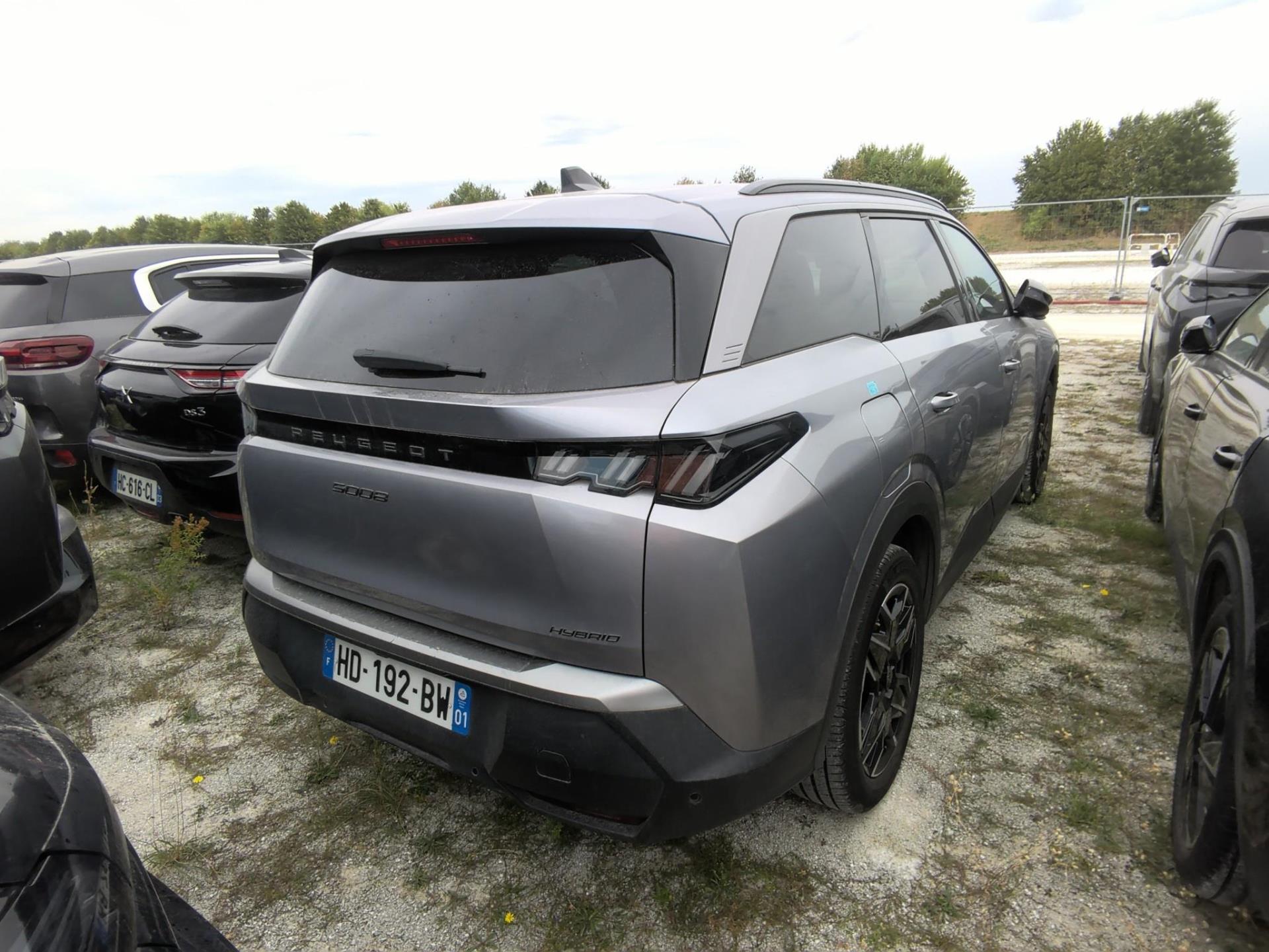 Peugeot 5008 Hybrid 145 ch e-DCS6 Allure 2025