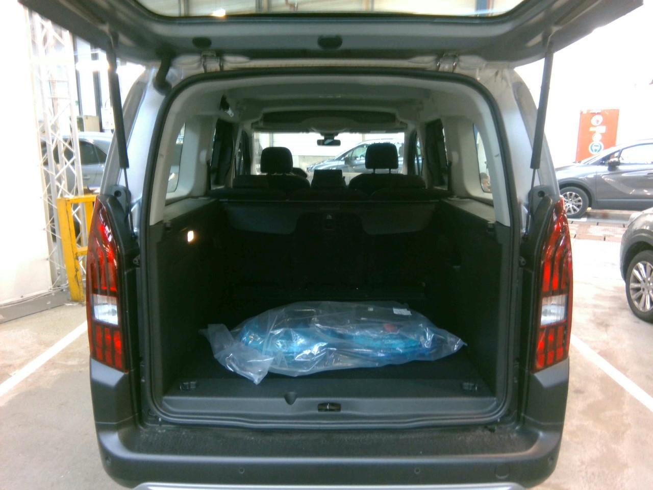 Peugeot Rifter Long BlueHDi 100 S&S BVM6 5pl Active Pack 2022