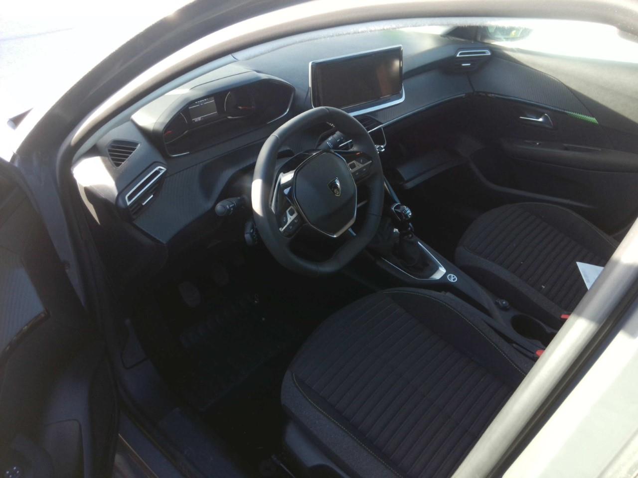 Foto Peugeot 208 6