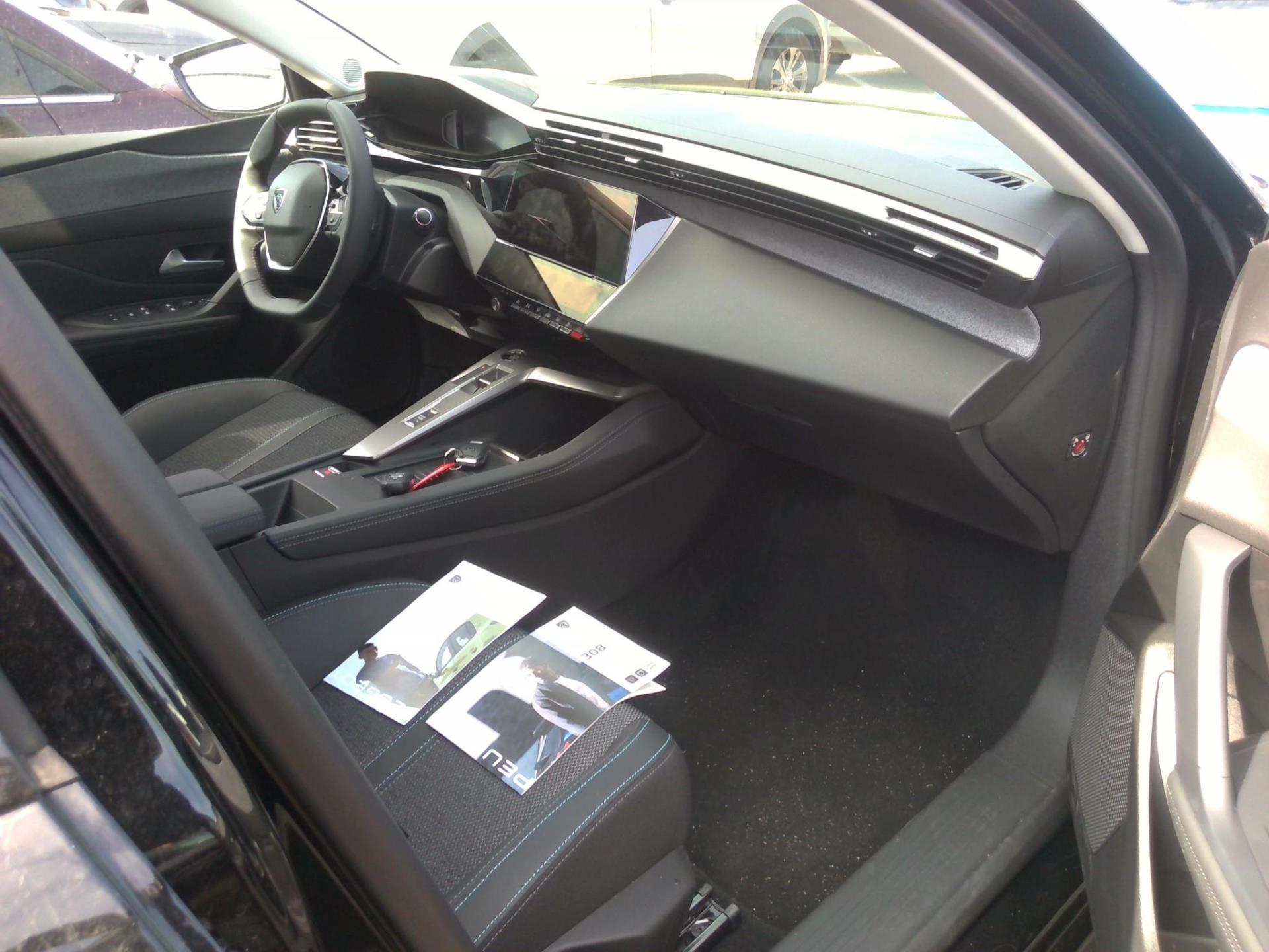 Peugeot 308 SW PHEV 180 e-EAT8 Allure 2024