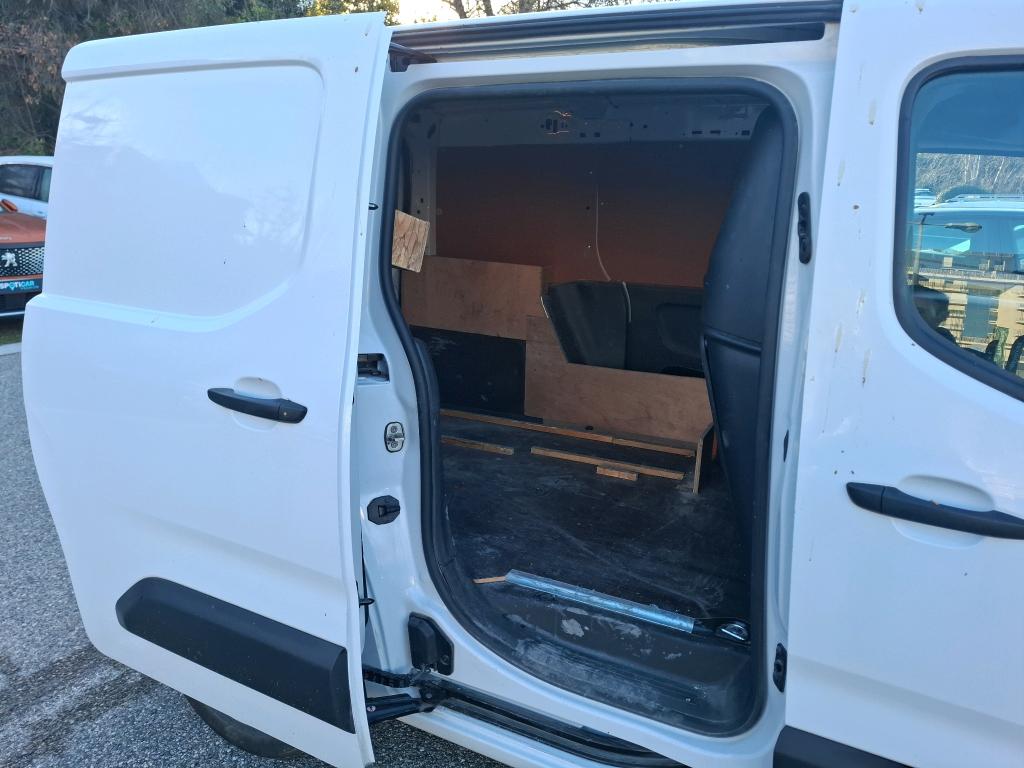 Peugeot PARTNER FOURGON STANDARD 650 KG BLUEHDI 100 S&S BVM6 ASPHALT 2022