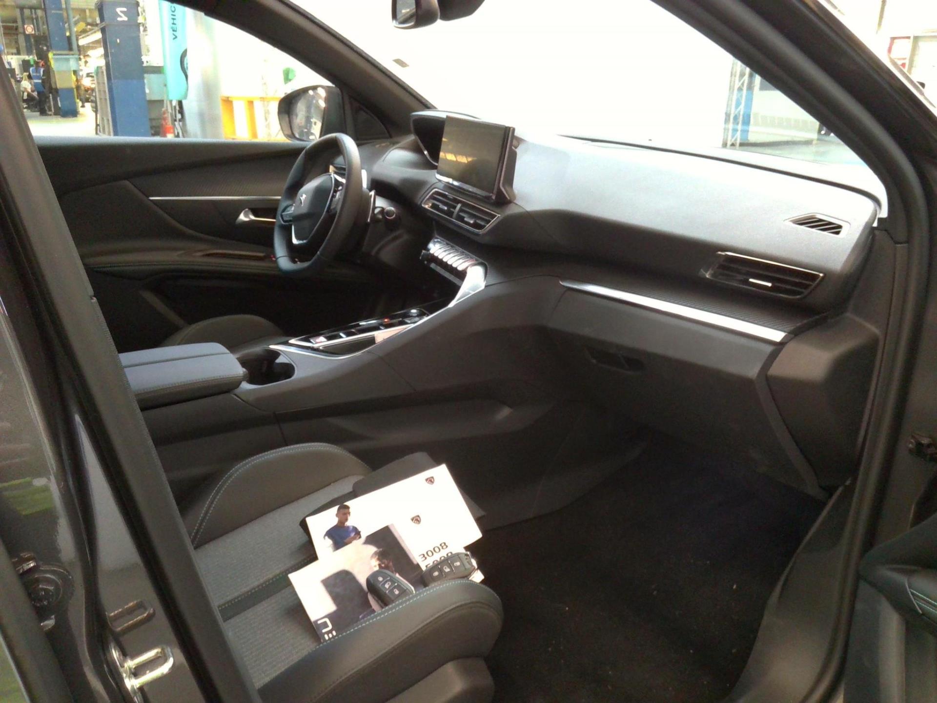 Peugeot 3008 Hybrid 180 e-EAT8 Allure Pack 2024