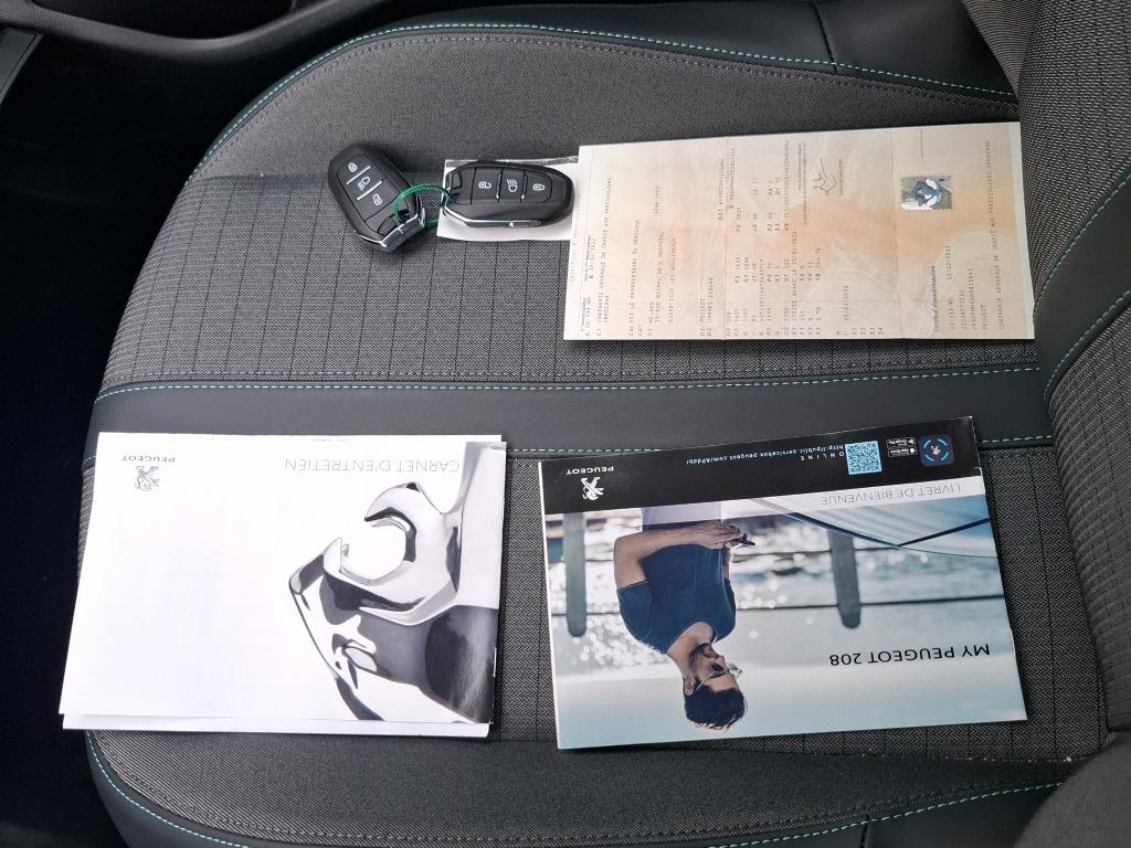 Peugeot 208 PureTech 100 S&S EAT8 Allure Pack 2022