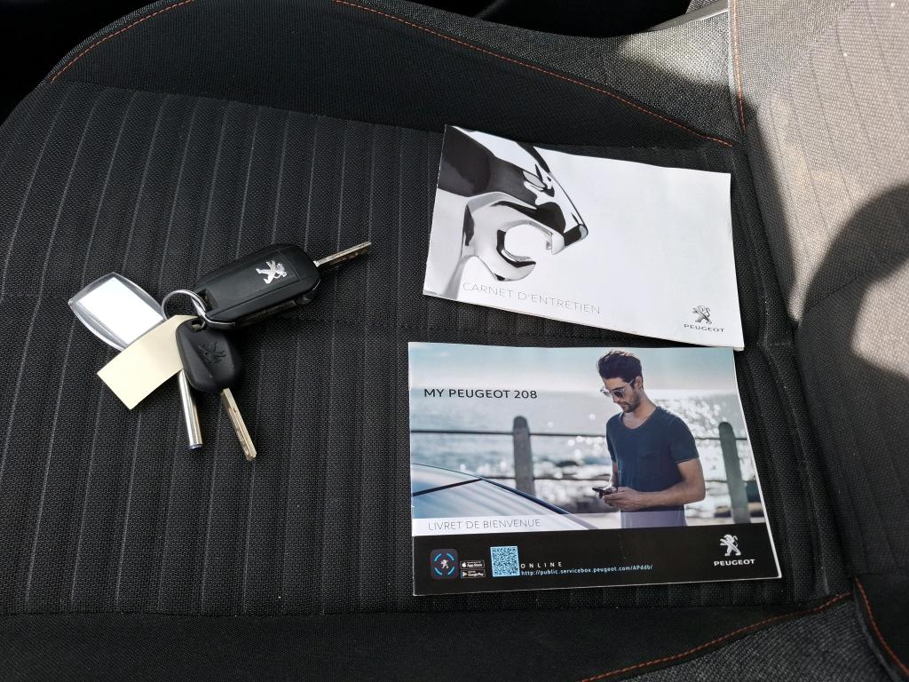 Peugeot 208 BlueHDi 100 S&S BVM6 Active Business 2021