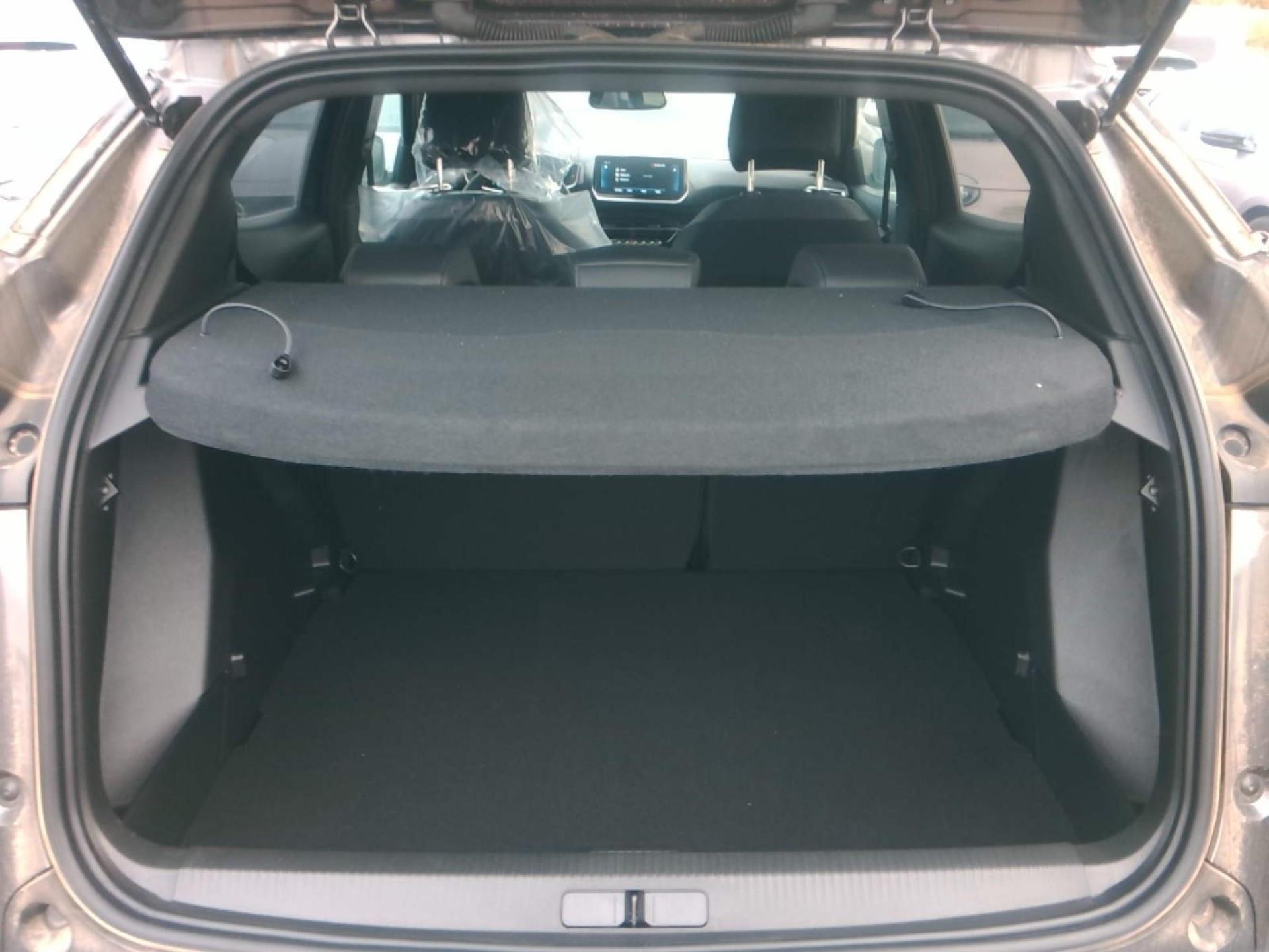 Peugeot 2008 PureTech 130 S&S BVM6 Allure Pack 2023