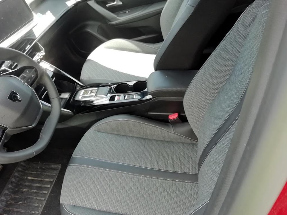 Foto Peugeot 2008 13