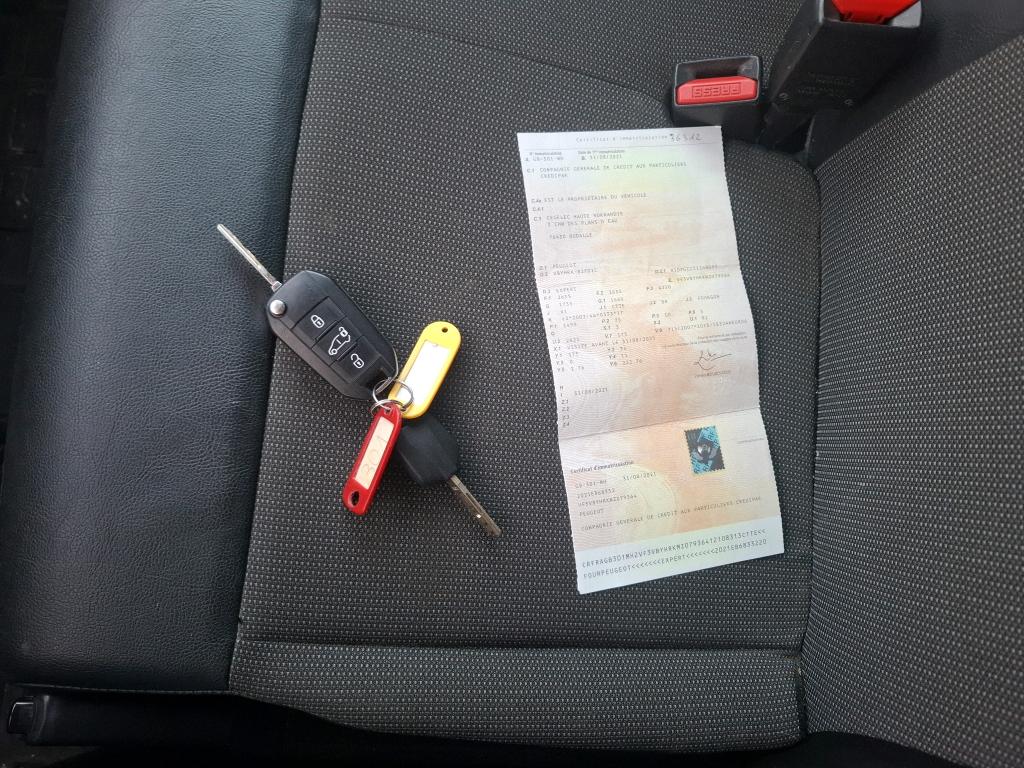 Peugeot EXPERT FGN TOLE STANDARD BLUEHDI 100 S&S BVM6 PREMIUM 2021