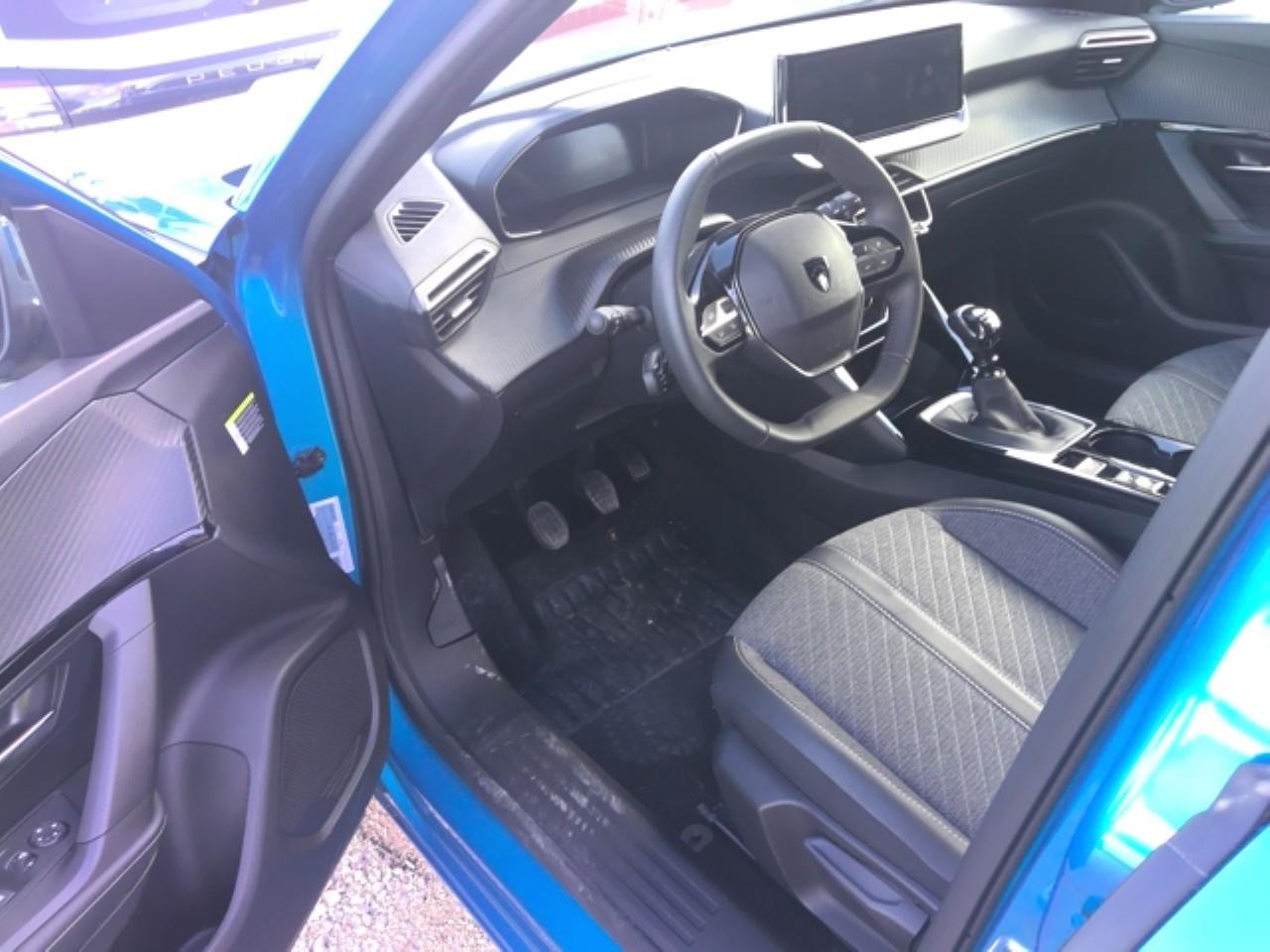 Foto Peugeot 2008 3