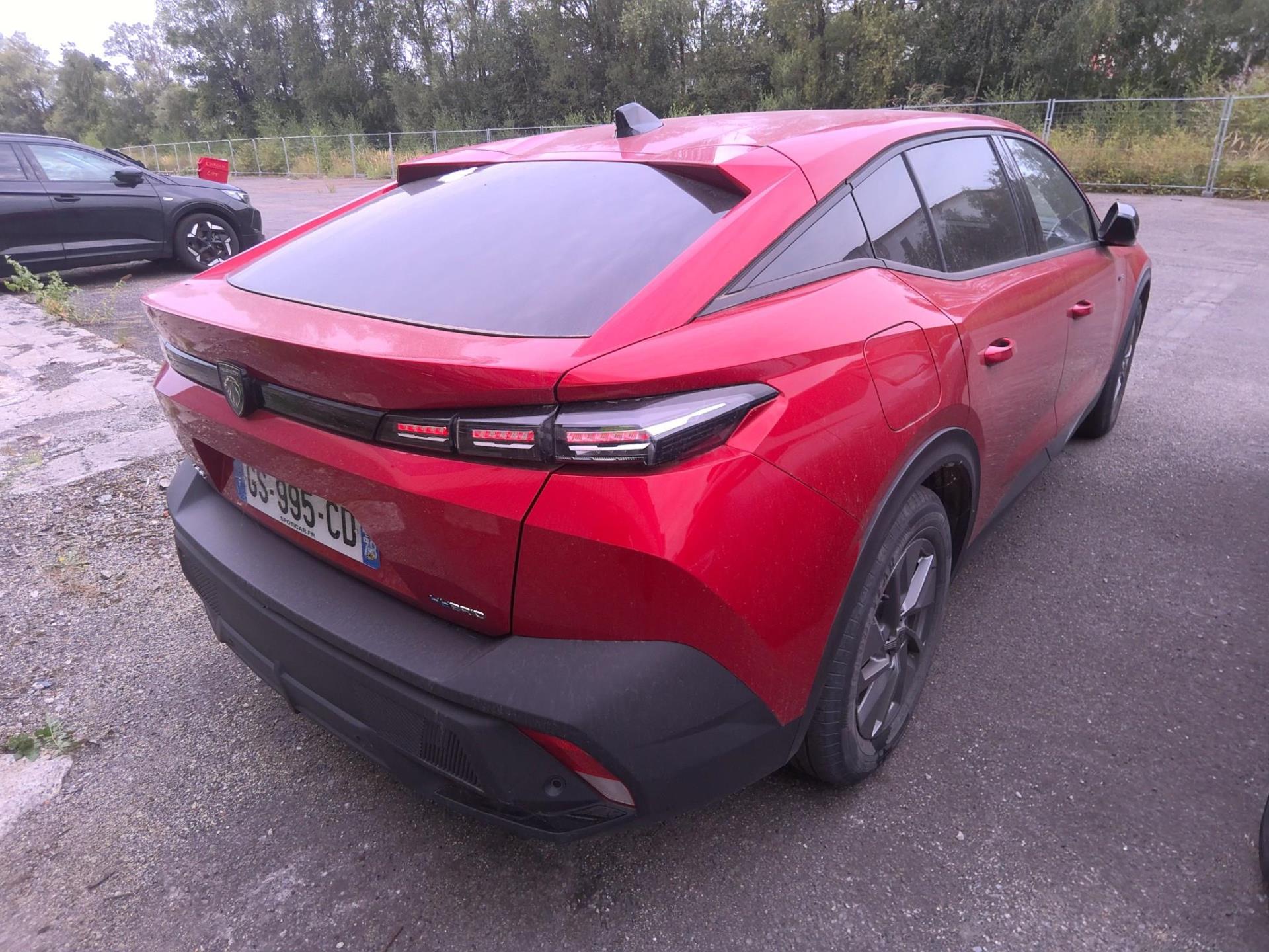 Peugeot 408 PHEV 180 e-EAT8 Allure 2023