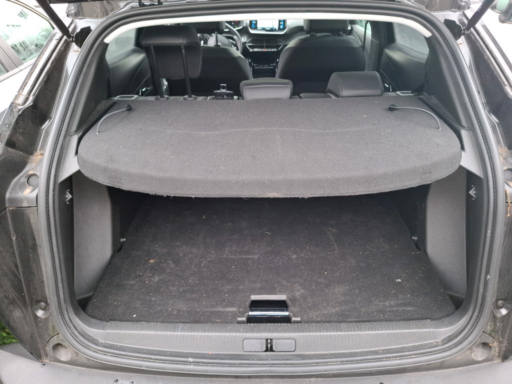 Peugeot 2008 BlueHDi 130 S&S EAT8 Allure Pack 2022