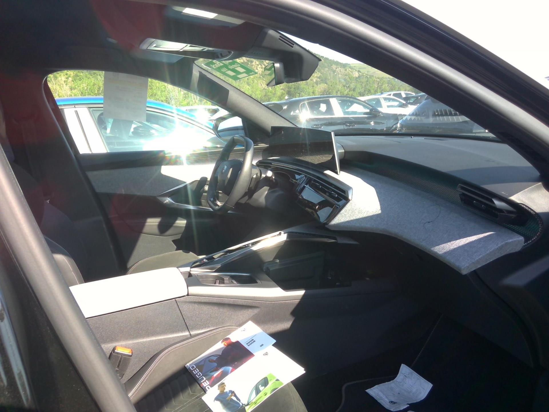 Peugeot 3008 Hybrid 136 e-DCS6 GT 2024