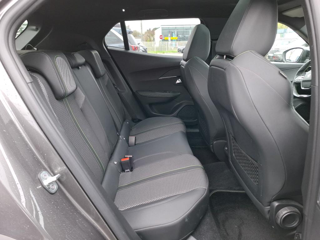 Peugeot 2008 PureTech 130 S&S EAT8 GT 2023